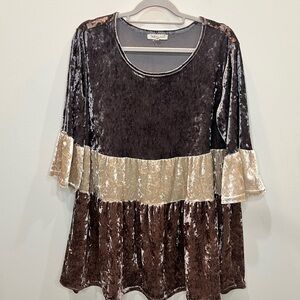 Indigo Soul Crushed Velvet Tunic Women’s Size L Purple Tiered 3/4 Bell Sleeves